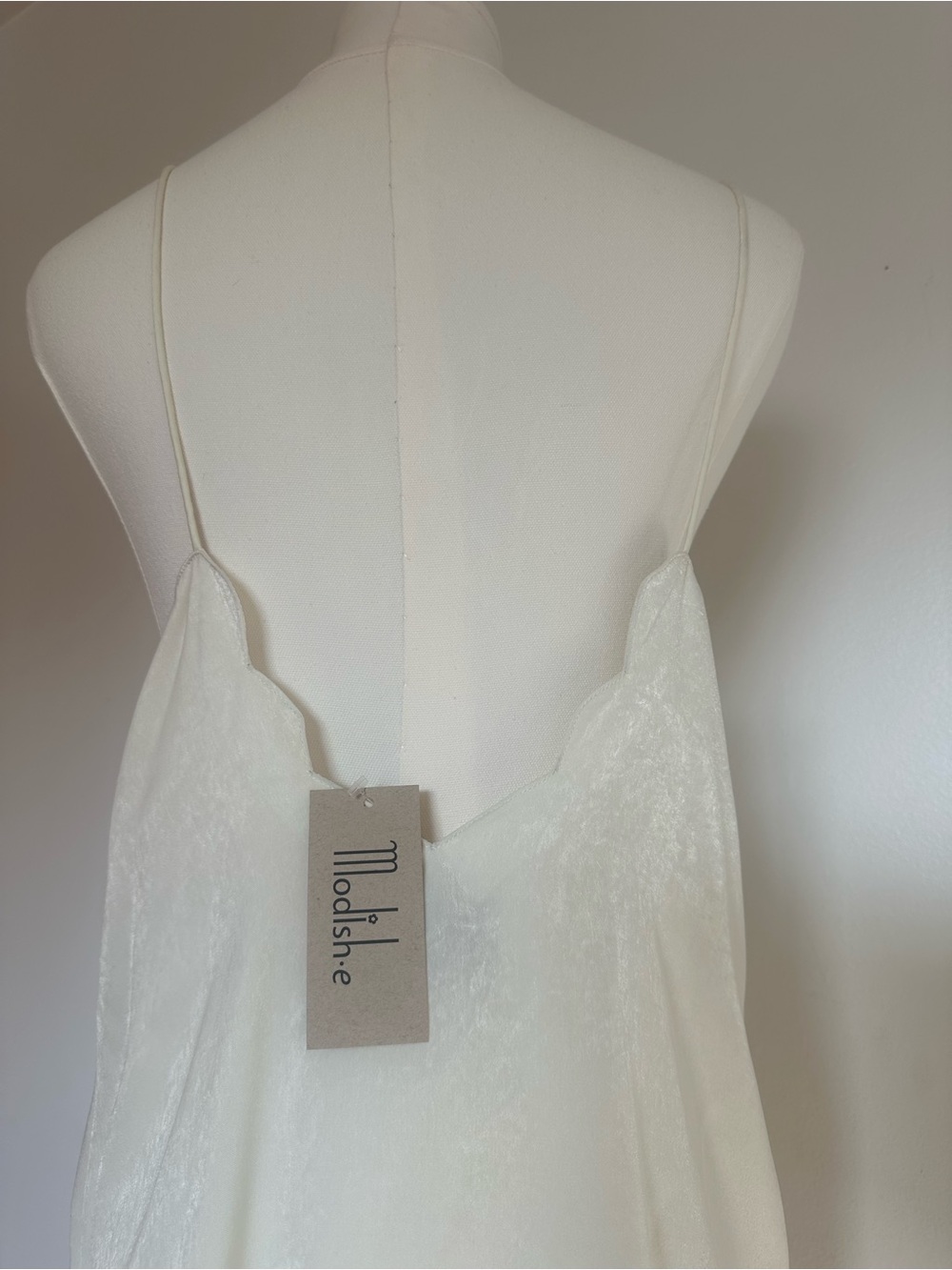 NWT Ivory Coquette Satin Scalloped V-Neck Mini Slip Dress Romantic Size M - Picture 3 of 10